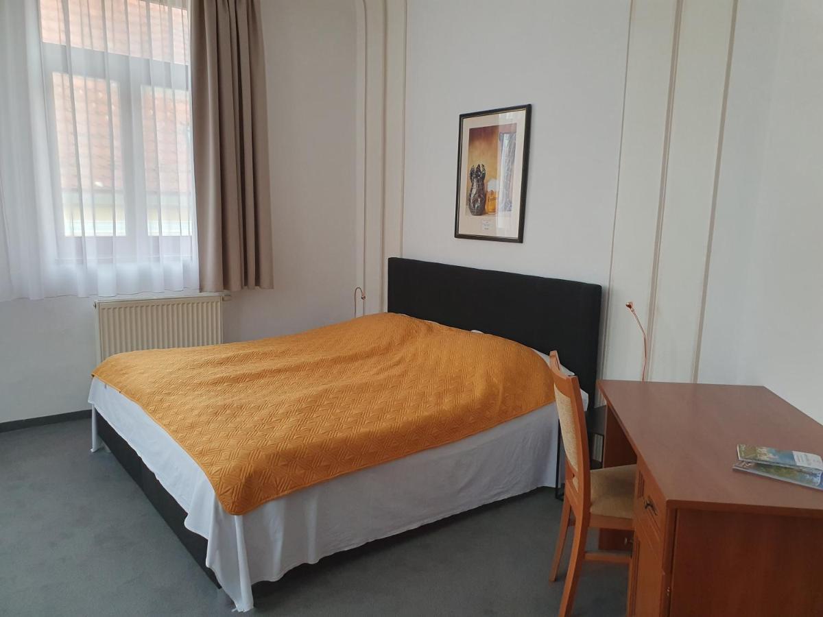 Pension U Tri Sedlaku Ceske Budejovice Dış mekan fotoğraf